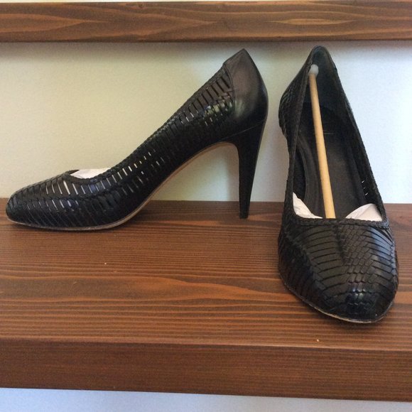 Cole Haan 9 Latticed Leather Pumps - Picture 3 of 15
